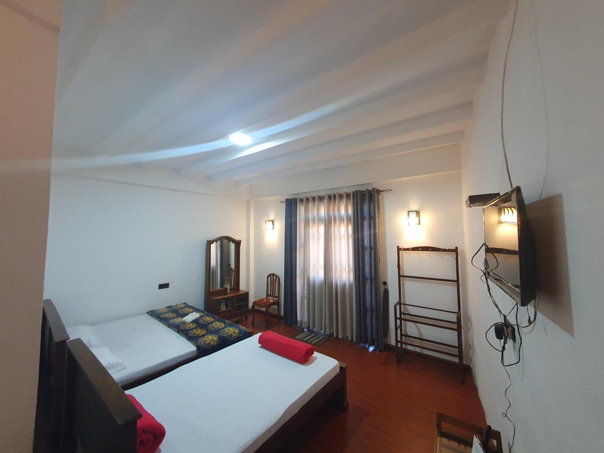 Barrow Villa 努沃勒埃利耶 外观 照片